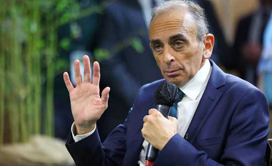 إريك زمور: نعم لهجرة المسيحيين البيض ولا لهجرة العرب والمسلمين- (فيديو) إريك زمور: نعم لهجرة المسيحيين البيض ولا لهجرة العرب والمسلمين- (فيديو)