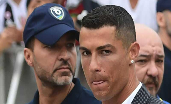 رونالدو يكشف "أهم سبب" لاختياره يوفنتوس