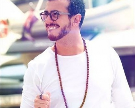سعد لمجرد يشعل مواقع التواصل بصورة مع فتاة في حمام السباحة! سعد لمجرد يشعل مواقع التواصل بصورة مع فتاة في حمام السباحة!