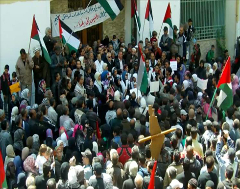 مظاهرة باليرموك تنديدا لتصريحات النظام بخلوه من المدنيين