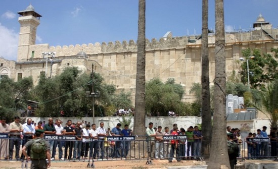 بلدية الخليل تدعو اليونسكو لحماية الحرم الابراهيمي من اقتحام الاحتلال بلدية الخليل تدعو اليونسكو لحماية الحرم الابراهيمي من اقتحام الاحتلال