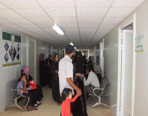 العيادات السعودية في مخيم الزعتري تتعامل مع نحو 3 الاف مراجع الاسبوع الماضي العيادات السعودية في مخيم الزعتري تتعامل مع نحو 3 الاف مراجع الاسبوع الماضي