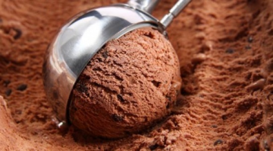 تناول الشوكولا والآيس كريم يساعدك على خسارة الوزن