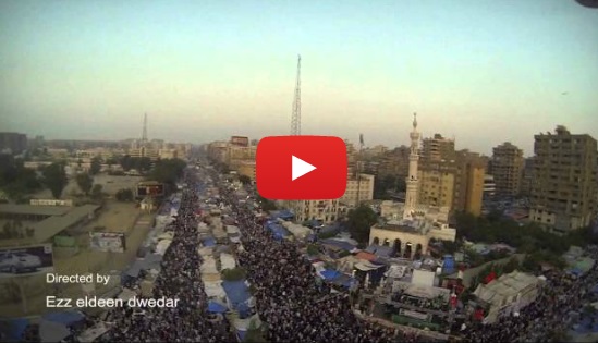 مصري يخترع طائرة لتصوير رابعة العدوية من الاعلى ( فيديو ) مصري يخترع طائرة لتصوير رابعة العدوية من الاعلى ( فيديو )