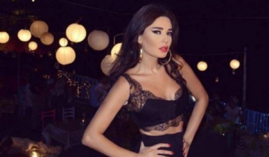 مشهد في كليب سيرين كاد ان يتحوّل إلى كارثة.. مشهد في كليب سيرين كاد ان يتحوّل إلى كارثة..