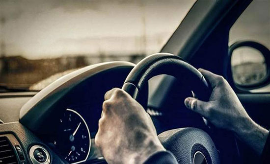 شرطة إربد تبدأ تسليم السيارات المحجوز عليها الى أصحابها