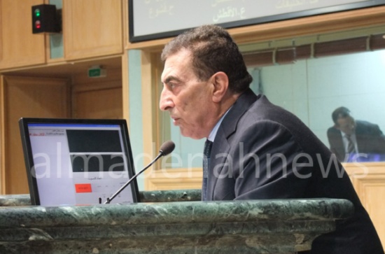 بالفيديو : ما قاله الطراونه للنواب حول سبب رفضه الحديث عن الكساسبة