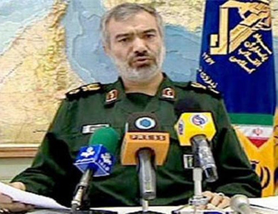 قائد عسكري إيراني: الحرس الثوري ينشئ قواعد لطائرات بدون طيار قرب مضيق هرمز