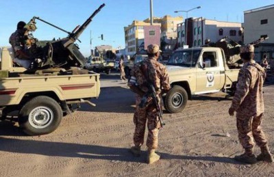 مقتل أربعة جنود ليبيين في اشتباكات جديدة مع مقاتلين إسلاميين في بنغازي مقتل أربعة جنود ليبيين في اشتباكات جديدة مع مقاتلين إسلاميين في بنغازي