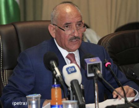 التربية والصحة: لا تعطيل للمدارس بسبب (انفلونزا الخنازير) التربية والصحة: لا تعطيل للمدارس بسبب (انفلونزا الخنازير)