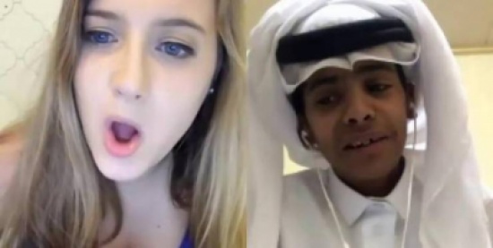 ما هو التطبيق الذي استخدمه أبو سن ليتواصل مع كريستينا وخبيرة التجميل!! ما هو التطبيق الذي استخدمه أبو سن ليتواصل مع كريستينا وخبيرة التجميل!!