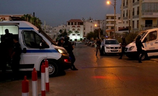 راديو إسرائيل يكشف تفاصيل الإتصالات الأردنية الإسرائيلية بعد حادثة السفارة راديو إسرائيل يكشف تفاصيل الإتصالات الأردنية الإسرائيلية بعد حادثة السفارة