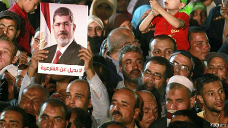 مؤيدو مرسي يدعون للتظاهر الجمعة المقبل