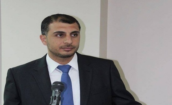 اخلاء سبيل الأسير المحرر ابوخضير بعد احتجازه في مطار الملكة علياء اخلاء سبيل الأسير المحرر ابوخضير بعد احتجازه في مطار الملكة علياء