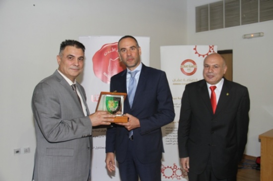 وزير العمل يشيد بجهود جامعة البلقاء التطبيقية في التعليم التقني وزير العمل يشيد بجهود جامعة البلقاء التطبيقية في التعليم التقني