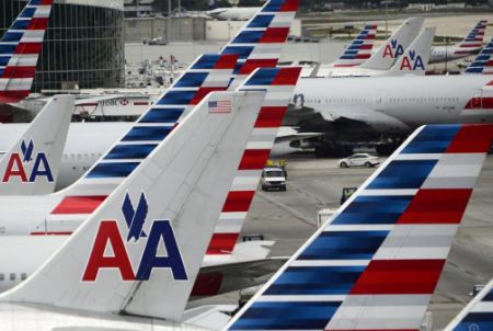 اصابة راكب بحروق بسبب هاتفه المحمول على متن طائرة كندية