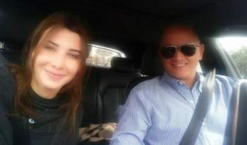نانسي عجرم سعيدة بيوم عطلتها مع زوجها