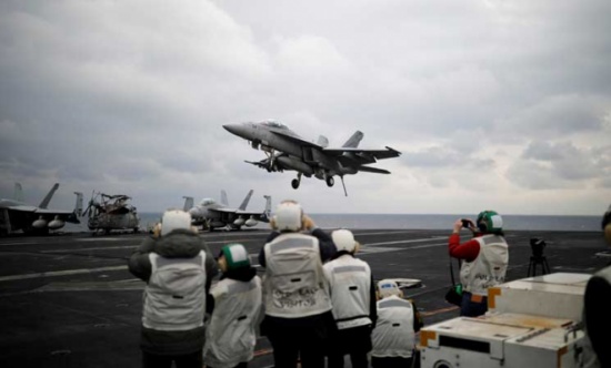 حاملة طائرات أمريكية تتجه مع أسطولها نحو شبه الجزيرة الكورية