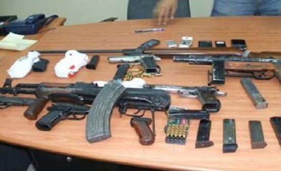 القبض على شخص بحوزته اسلحة نارية في إربد