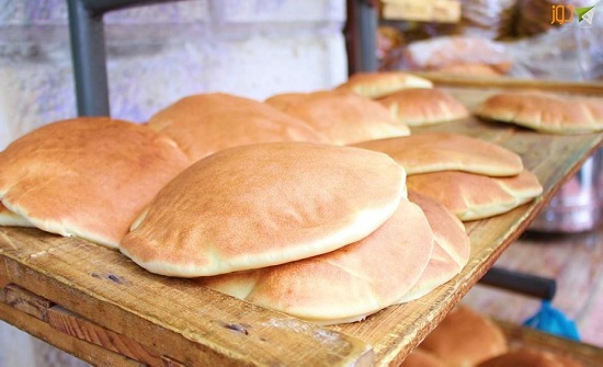 الحموي: ارتفاع الإقبال على المخابز ولا ازدحامات