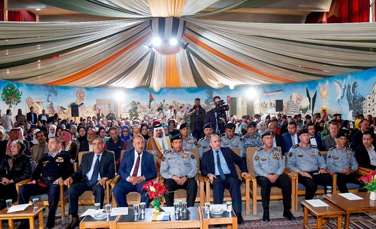 الحواتمة يرعى احتفال تربية الرصيفة بالأعياد الوطنية الحواتمة يرعى احتفال تربية الرصيفة بالأعياد الوطنية