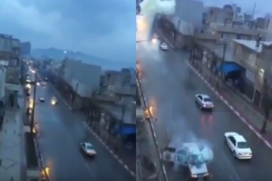 فيديو: شاهد ماذا حدث لسيارة ضربتها صاعقة رعدية أثناء سيرها؟