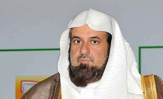 بالفيديو: هل يجوز أخذ راتب عن إجازة مرضية غير صحيحة؟..