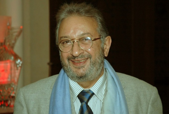 نور الشريف ينقب عن الذهب في "الدهابة"