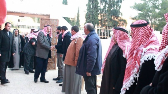 بالصور : وفد من الحركة الإسلامية يزور بيوت شهداء أحداث الكرك