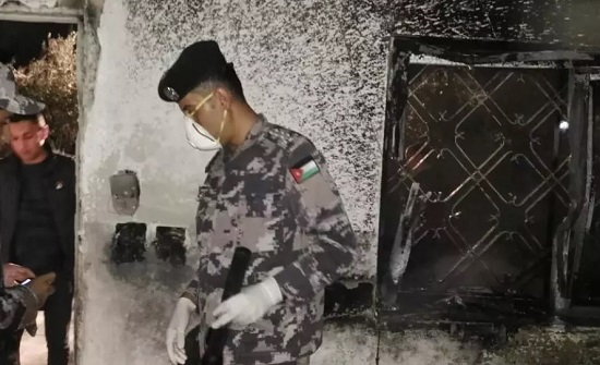 إربد : وفاة سيدة وإصابة طفلها بحريق منزل إربد : وفاة سيدة وإصابة طفلها بحريق منزل