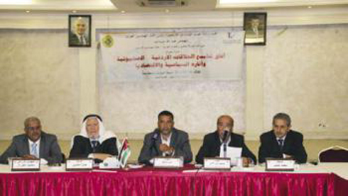 إسـرائيل تسعى لإغراق السوق المـحلي بالبضائع لـضرب الـمـزارع الأردني إسـرائيل تسعى لإغراق السوق المـحلي بالبضائع لـضرب الـمـزارع الأردني