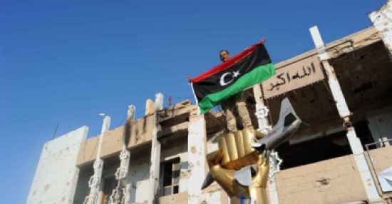 تشييع جثامين حفظها القذافي 30 عاما تشييع جثامين حفظها القذافي 30 عاما