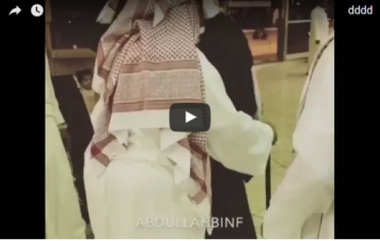 بالفيديو - ملايين المشاهدات للحظة استقبال مسن سعودي لابنه في المطار.. ماذا فعلا؟!