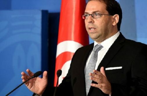 الشاهد يتهم شبكات فساد حرضت على العنف والتخريب في تونس