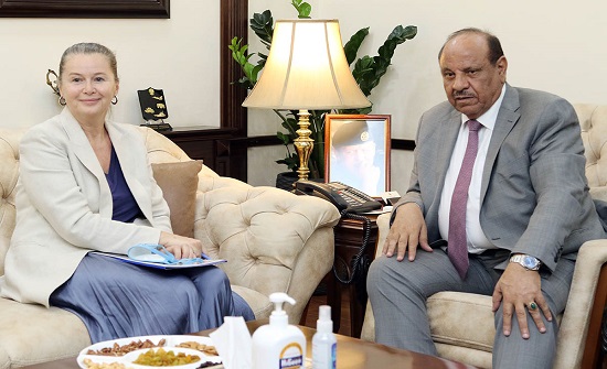 وزير الداخلية يلتقي رئيس بعثة المنظمة الدولية للهجرة وزير الداخلية يلتقي رئيس بعثة المنظمة الدولية للهجرة