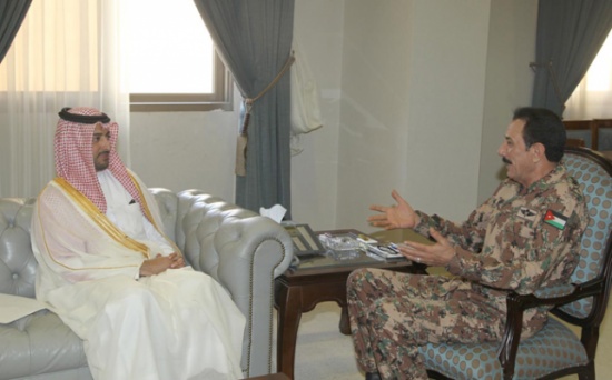 الزبن يستقبل السفير القطري