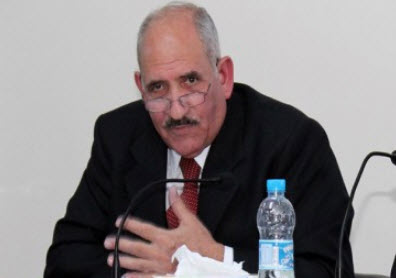 الذنيبات يرد على " المعلمين " حول المناهج الدراسية الذنيبات يرد على " المعلمين " حول المناهج الدراسية