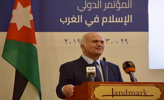 الأمير الحسن يفتتح أعمال المؤتمر الدولي "الإسلام في الغرب" الأمير الحسن يفتتح أعمال المؤتمر الدولي "الإسلام في الغرب"