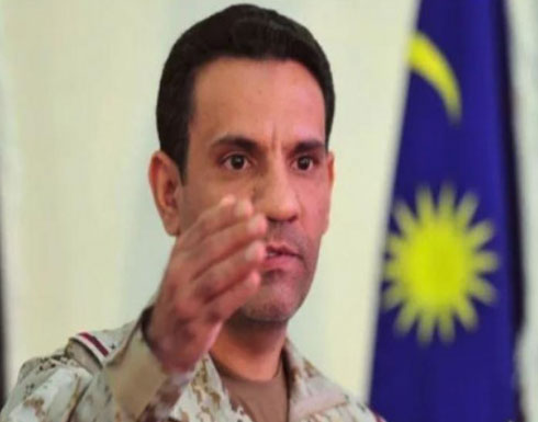 التحالف يتهم الحوثيين بنهب المساعدات الطبية والغذائية التحالف يتهم الحوثيين بنهب المساعدات الطبية والغذائية