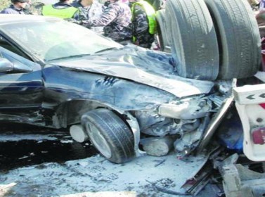 8 اصابات في حادثي سير بـ اربد والزرقاء 8 اصابات في حادثي سير بـ اربد والزرقاء
