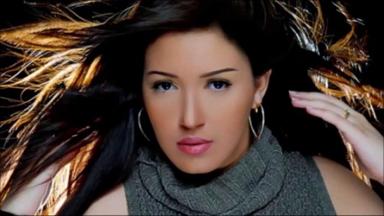صورة .. اسماء المنور تدفن ابنها في الصحراء صورة .. اسماء المنور تدفن ابنها في الصحراء