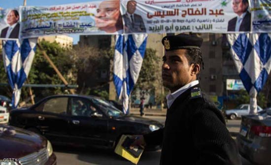 مصر.. 350 ألف فرد أمن لتأمين انتخابات الرئاسة مصر.. 350 ألف فرد أمن لتأمين انتخابات الرئاسة