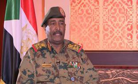 بالفيديو ..البرهان يكشف: البشير أراد استخدام القوة لفض الاعتصام بالفيديو ..البرهان يكشف: البشير أراد استخدام القوة لفض الاعتصام