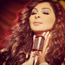 إليسا: لن أترك لبنان والله يحمي الجيش اللبناني إليسا: لن أترك لبنان والله يحمي الجيش اللبناني