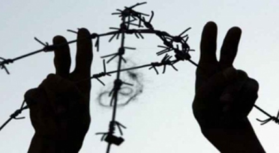 الأسرى يواصلون إضرابهم عن الطعام لليوم الـ٢٧