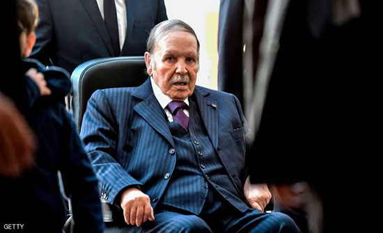 رغم الاحتجاجات.. بوتفليقة سيحكم عاما آخر رغم الاحتجاجات.. بوتفليقة سيحكم عاما آخر