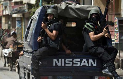 مصر.. قتيل ومصابون في عدة تفجيرات مصر.. قتيل ومصابون في عدة تفجيرات
