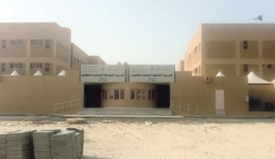مئات الفئران تحتل مدرسة في القطيف وتطرد تلاميذها مئات الفئران تحتل مدرسة في القطيف وتطرد تلاميذها