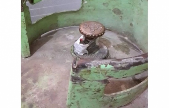 هكذا يسرقون الغاز من الاسطوانات قبل بيعها للمواطنين هكذا يسرقون الغاز من الاسطوانات قبل بيعها للمواطنين