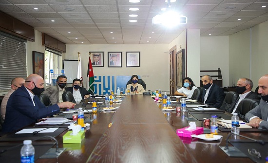 وزيرة السياحة تبحث سبل تطوير السياحة الدينية